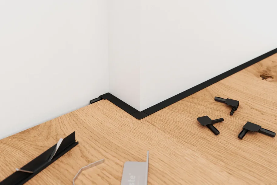 Minileiste O-CORNER für AL16X5, Schwarz C35