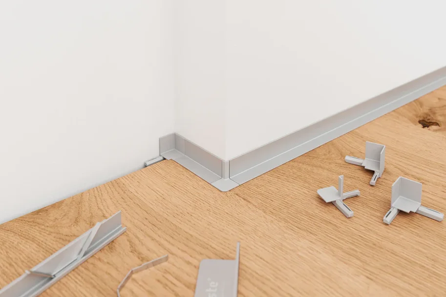 Minileiste O-CORNER für SL16X5, Silber EV1